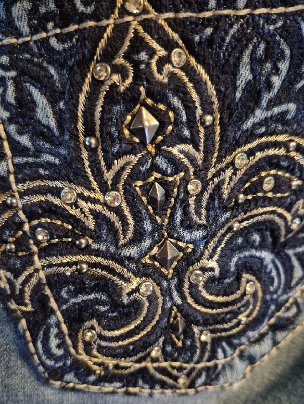 Miss Me Booycut Jeans Fleur-de-Lis Embellished emblemon Back Pockets.y2k.(2083C) - Picture 6 of 14